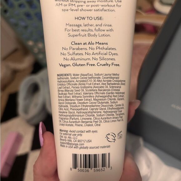 Alo Mega-C Body Wash - Picture 2 of 2